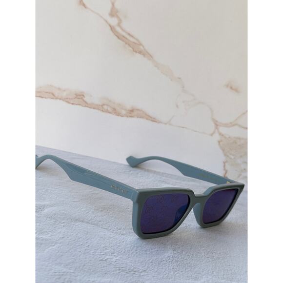 NEW Gucci GG1539S Blue Logo Mirror Unisex Sunglasses